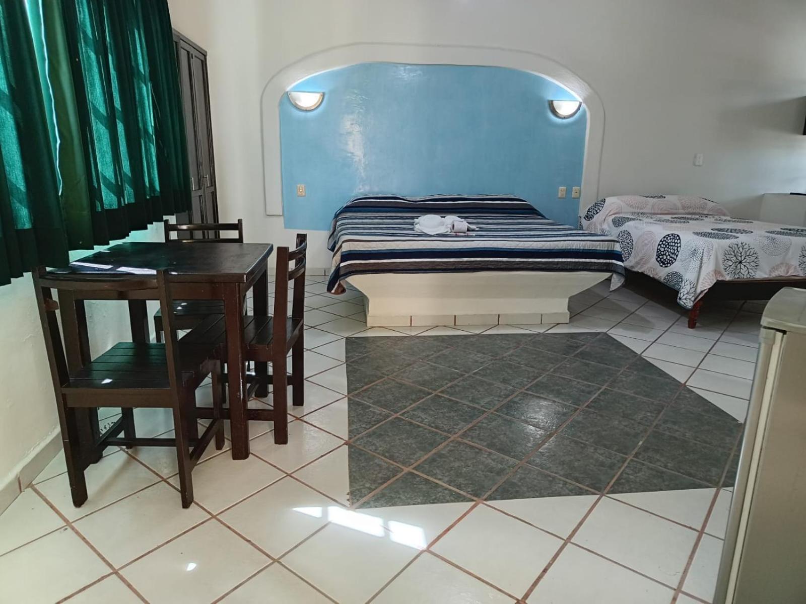Hotel Atlantida Playa del Carmen Buitenkant foto